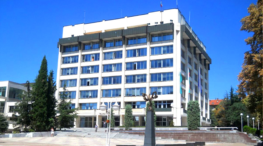 Старозагорка организира подписка за колективна жалба срещу протестиращите